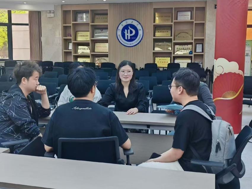 我校赴河南理工大学开展专场招聘宣讲会